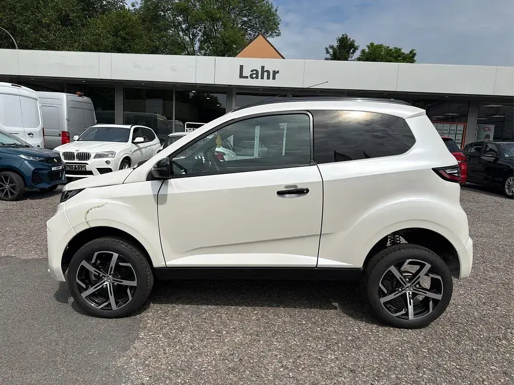 Gebraucht Aixam Crossover Premium Premium 2024 Perlmuttweiß Limousine