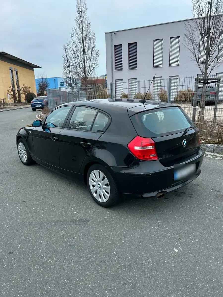 Gebraucht BMW 116 116 PS (85 kW) 2007 Schwarz Kleinwagen