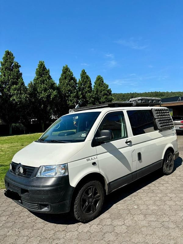 Weiß Gebraucht 2005 VW T5 Van | 8.500 € (Teuer) - Bild 1/4