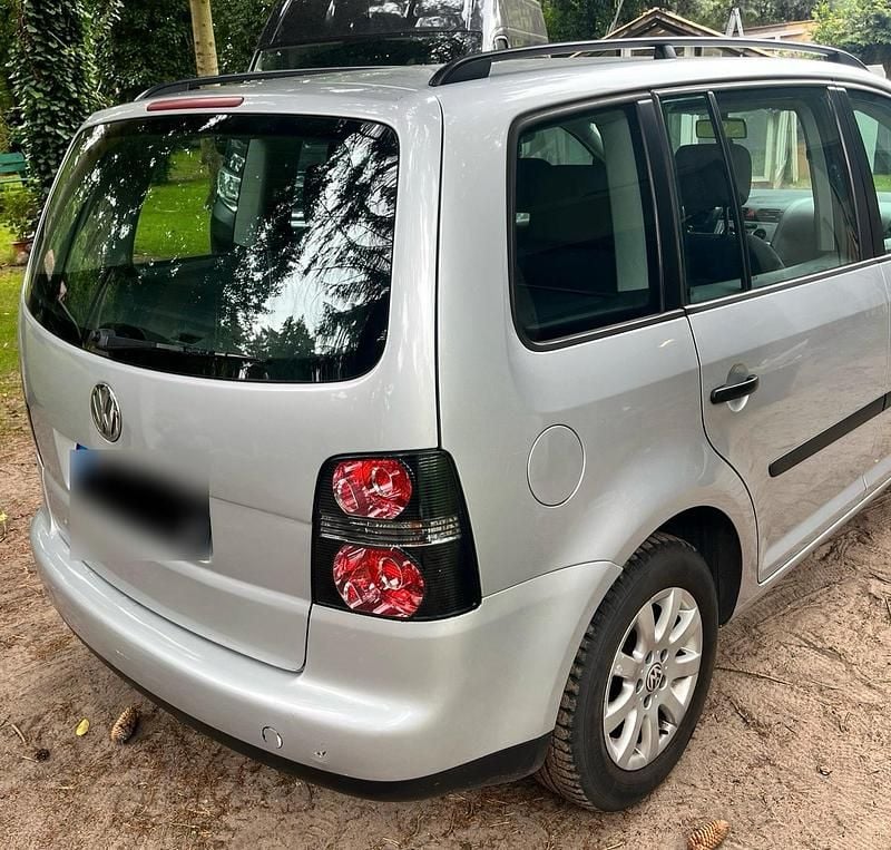 Gebraucht VW Touran Basis 116 PS (85 kW) 2003 Silber Van / Kleinbus