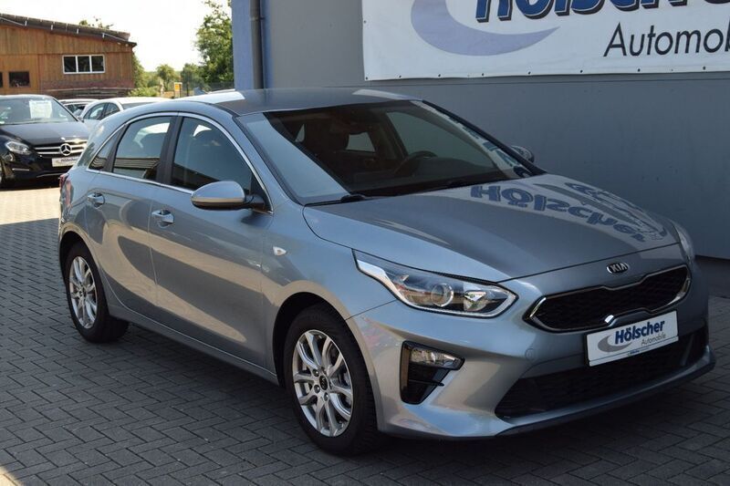 Gebraucht Kia Ceed 140 PS (102 kW) 2019 Silber Kleinwagen