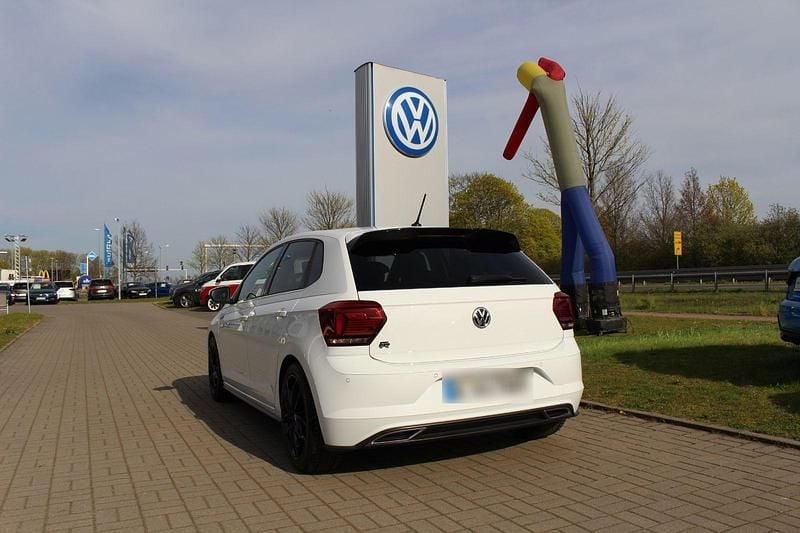 Gebraucht VW Polo Comfortline 95 PS (69 kW) 2018 Weiß Kleinwagen