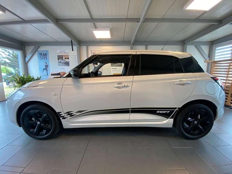 Gebraucht Suzuki Swift 83 PS (61 kW) 2025 Weiß Kleinwagen
