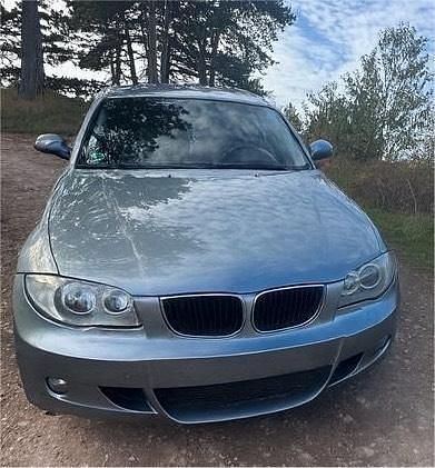 Andere farben Gebraucht 2006 BMW 118 Kleinwagen | 4.000 € (Teuer) - Bild 1/4