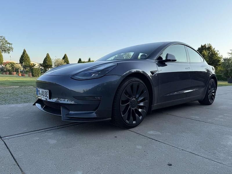 Gebraucht Tesla Model 3 377 kW (513 PS) 2022 Limousine