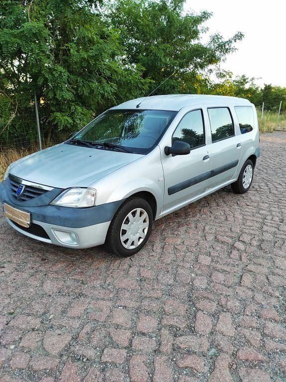 Silber Gebraucht 2008 Dacia Logan MCV Limousine | 1.950 € (Fairer Preis) - Bild 1/4