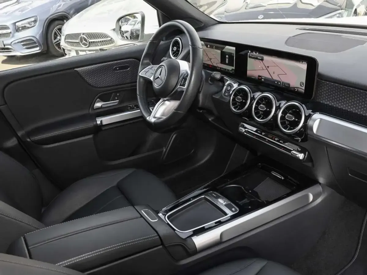 Gebraucht Mercedes GLB220 Progressive 190 PS (139 kW) 2025 Polarweiß uni SUV
