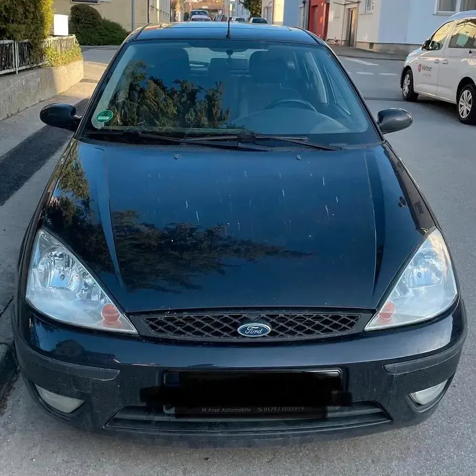 Usado Ford Focus 115 CV (84 kW) 2004 Negro Utilitario