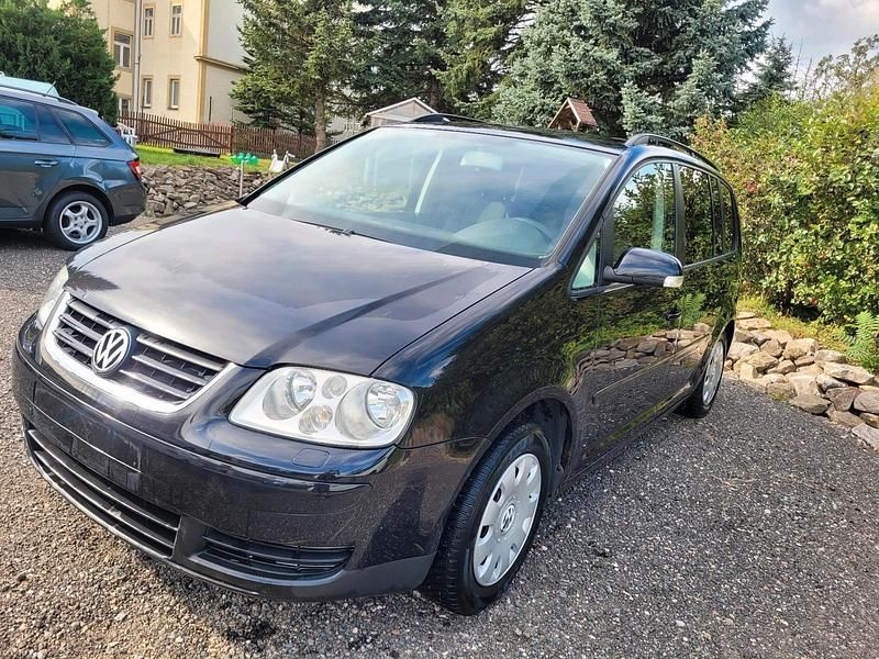 Schwarz Gebraucht 2005 VW Touran Van / Kleinbus | 950 € (Guter Preis) - Bild 1/4