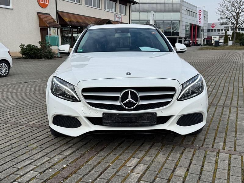 Gebraucht Mercedes C220 170 PS (125 kW) 2017 Weiß Kombi