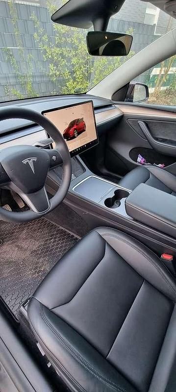 Gebraucht Tesla Model Y 378 kW (514 PS) 2023 Rot SUV