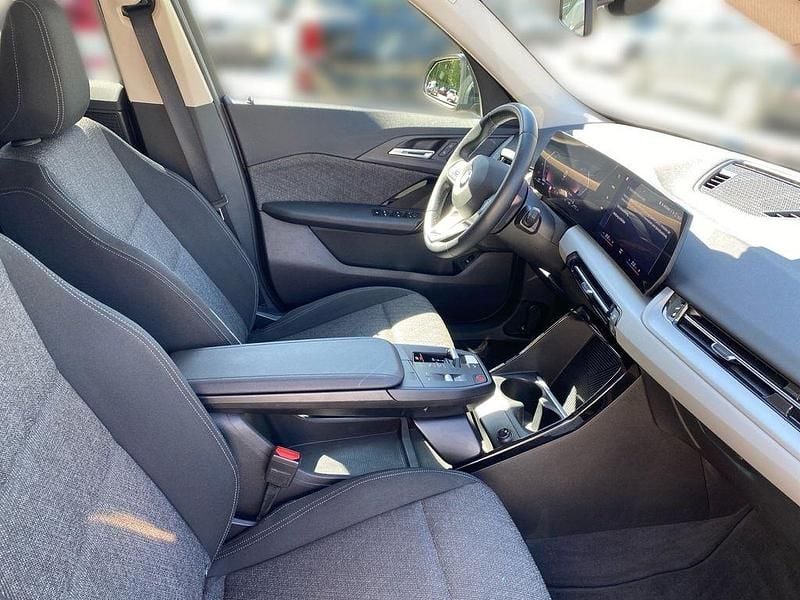Second-hand BMW X1 Shadowline 163 CP (119 kW) 2023 Negru SUV