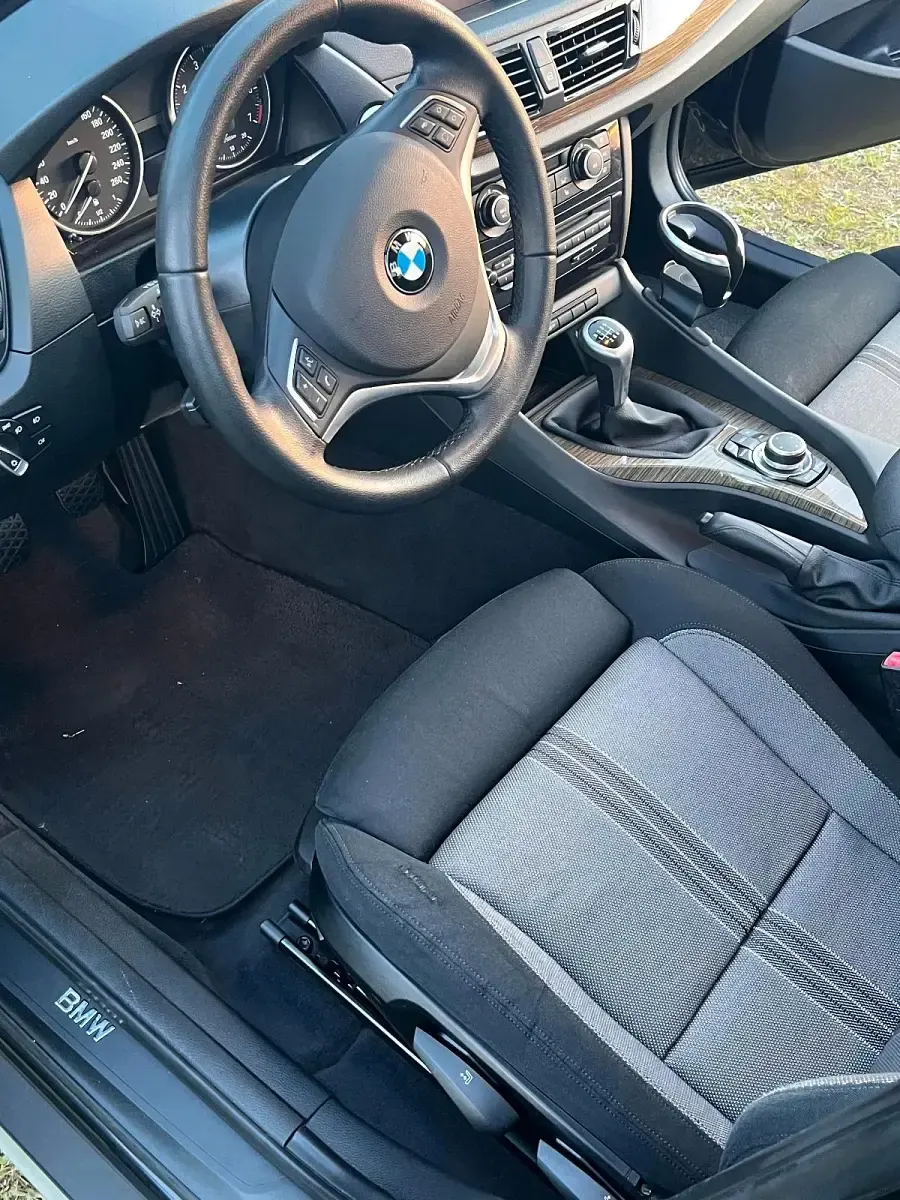 Gebraucht BMW X1 150 PS (110 kW) 2013 Schwarz SUV