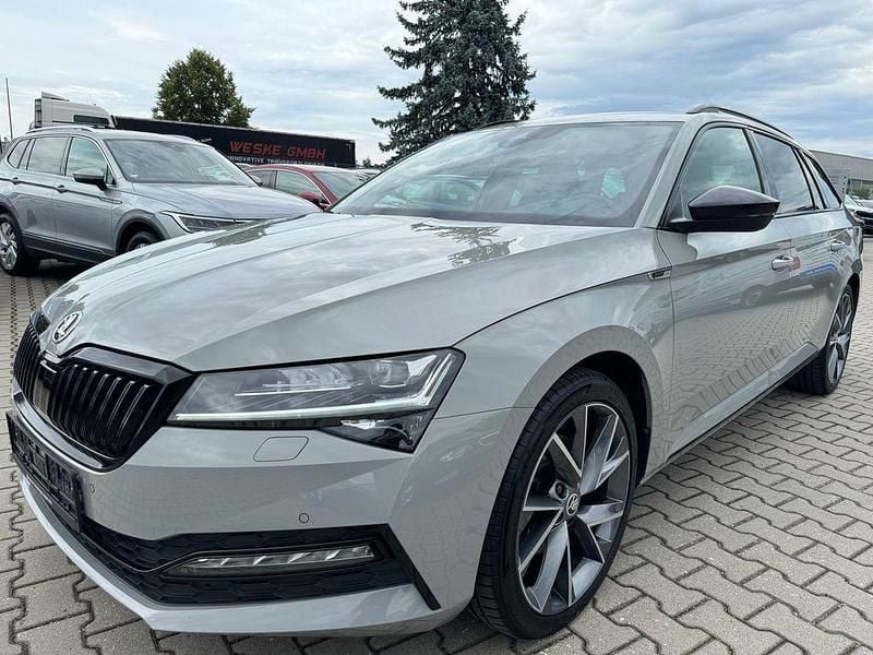 Grau Gebraucht 2022 Skoda Superb SportLine Limousine | 25.990 € (Guter Preis) - Bild 1/4
