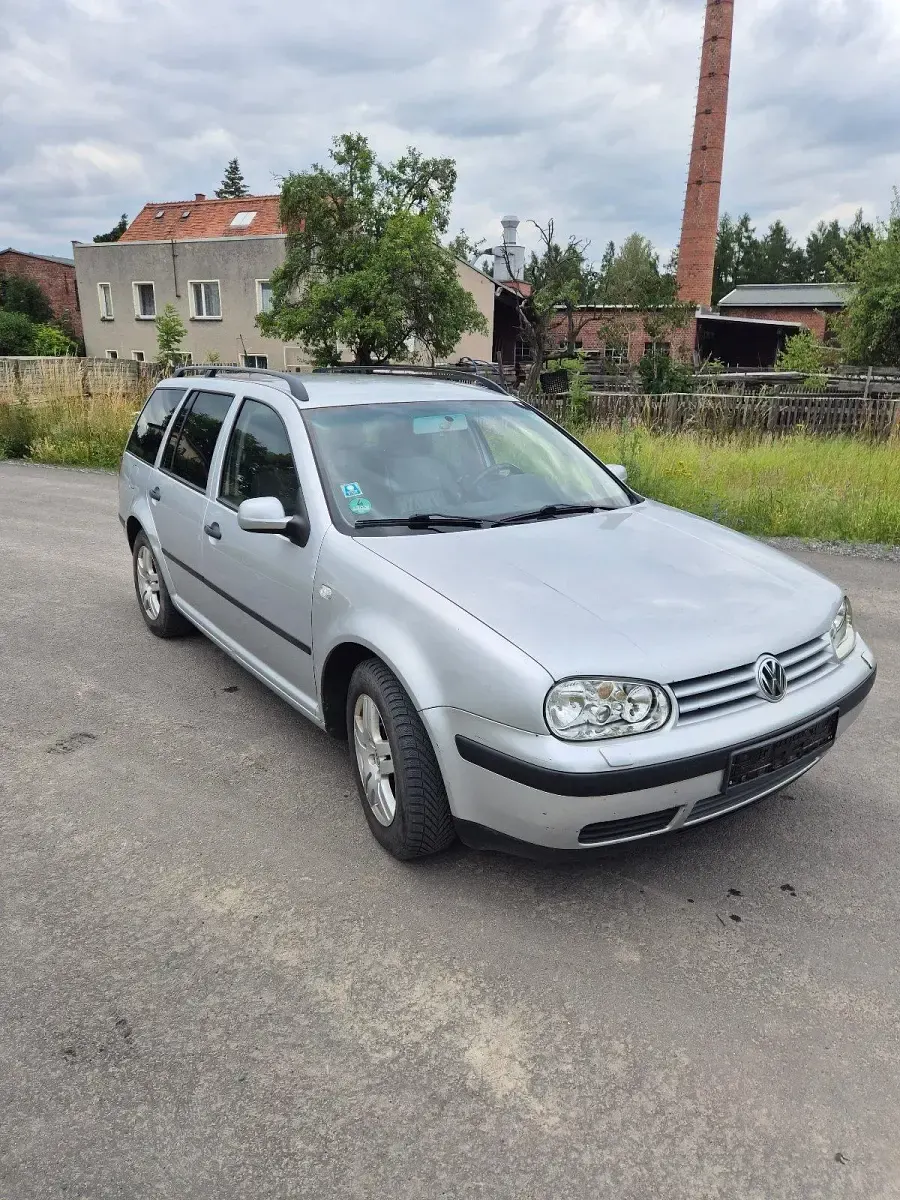 Gebraucht VW Golf IV 105 PS (77 kW) 2002 Silber Kombi