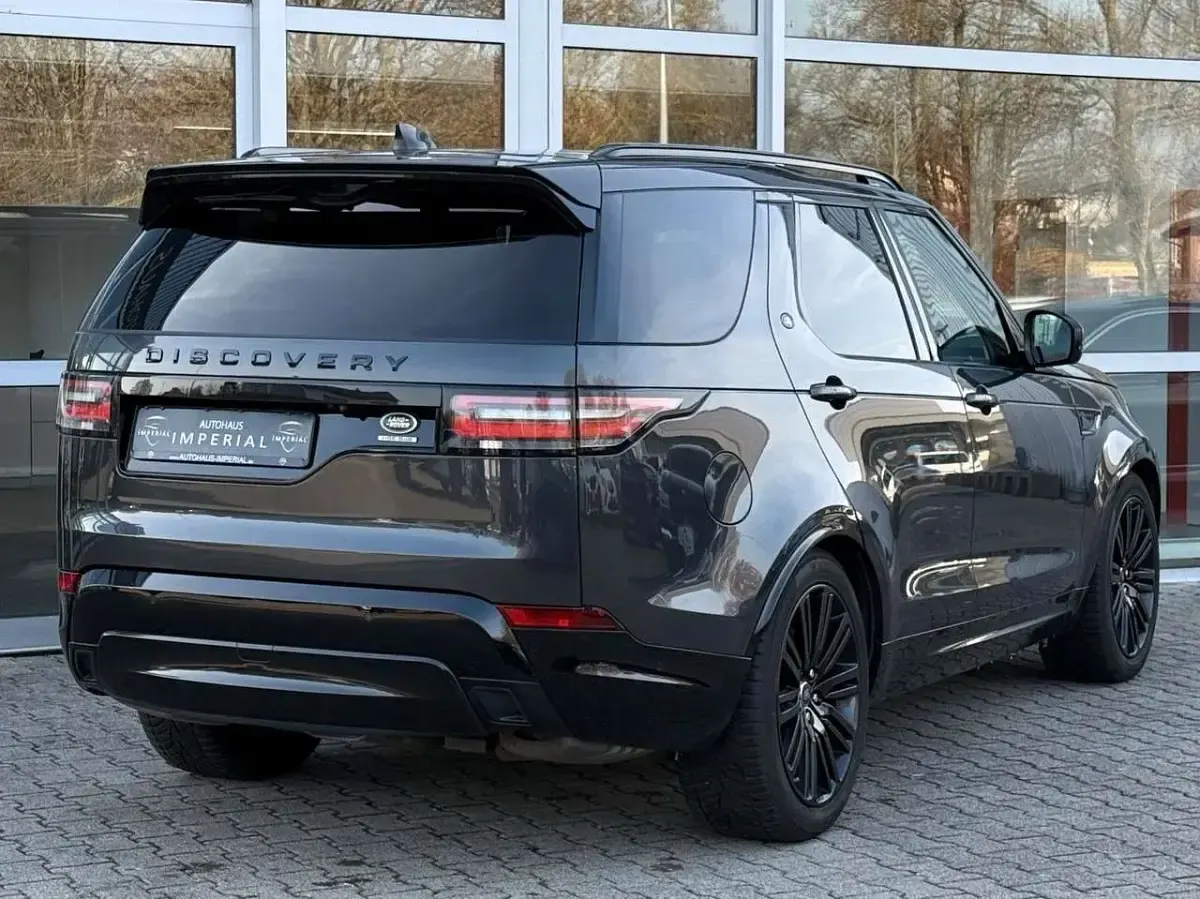 Second-hand Land Rover Discovery 5 Dynamic 306 CP (225 kW) 2019 Gri SUV