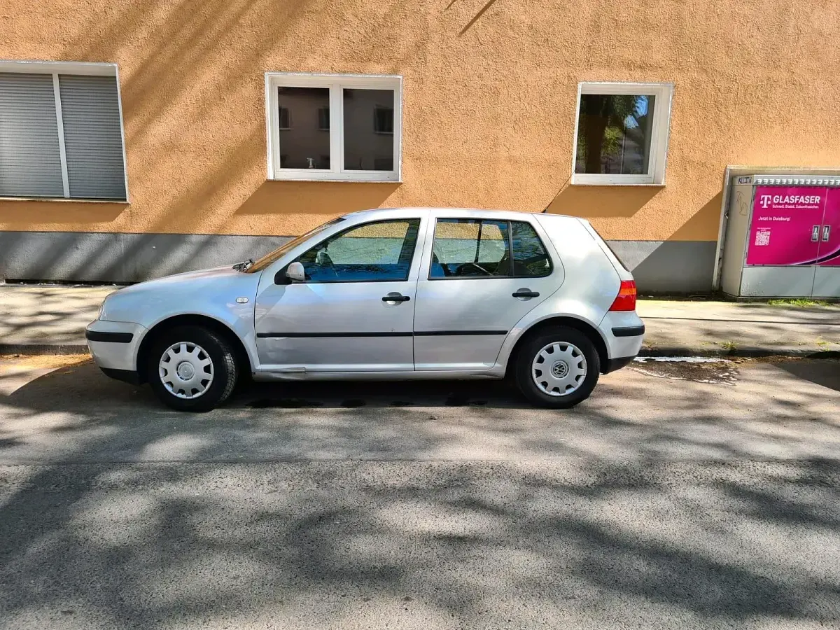 Gebraucht VW Golf IV 101 PS (74 kW) 1999 Silber Kleinwagen