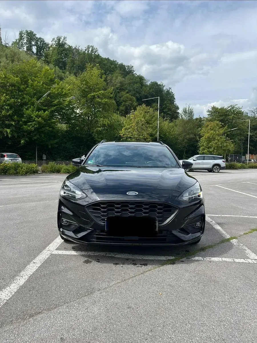 Gebraucht Ford Focus ST-Line 125 PS (91 kW) 2022 Schwarz Kombi
