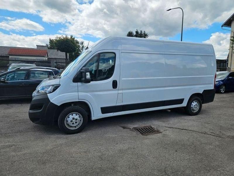 Weiß Gebraucht 2022 Peugeot Boxer Premium Van | 20.490 € (Fairer Preis) - Bild 1/4