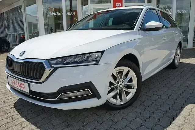 Gebraucht Skoda Octavia Style 150 PS (110 kW) 2021 Moon weiss metallic Kombi