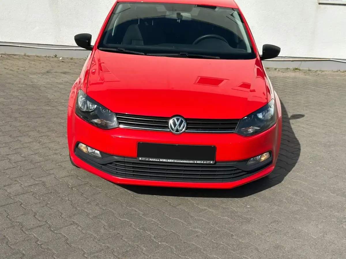 Gebraucht VW Polo Trendline 75 PS (55 kW) 2014 Rot Limousine