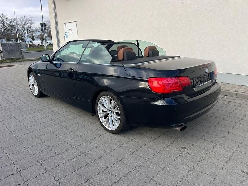 Gebraucht BMW 320 Cabriolet Performance 170 PS (125 kW) 2010 Schwarz Cabrio