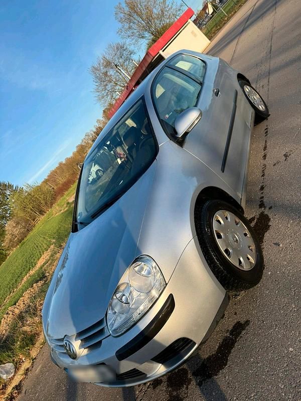 Gebraucht VW Golf V 75 PS (55 kW) 2005 Silber Kleinwagen