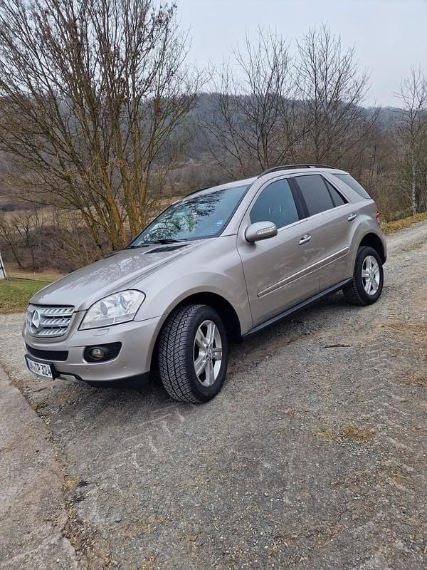 Beige Gebraucht 2008 Mercedes ML280 SUV | 7.600 € (Guter Preis) - Bild 1/4