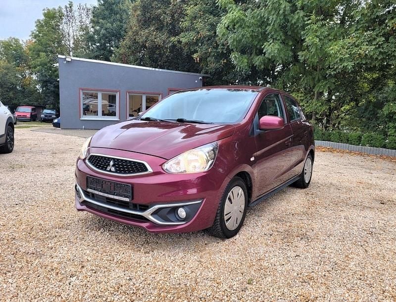 Rot Gebraucht 2017 Mitsubishi Space Star Edition Kleinwagen | 4.980 € (Guter Preis) - Bild 1/4