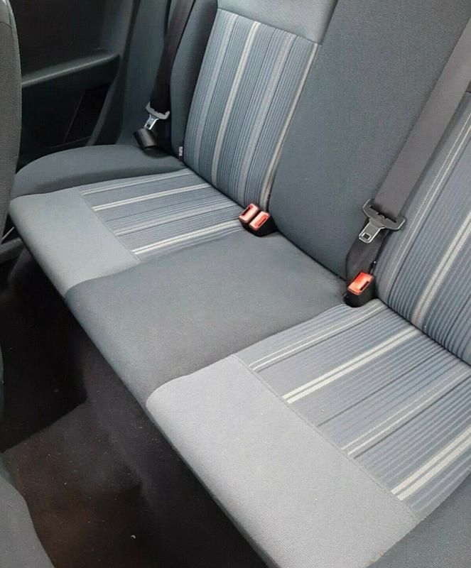 Gebraucht Ford Fiesta 60 PS (44 kW) 2010 Rot Kleinwagen