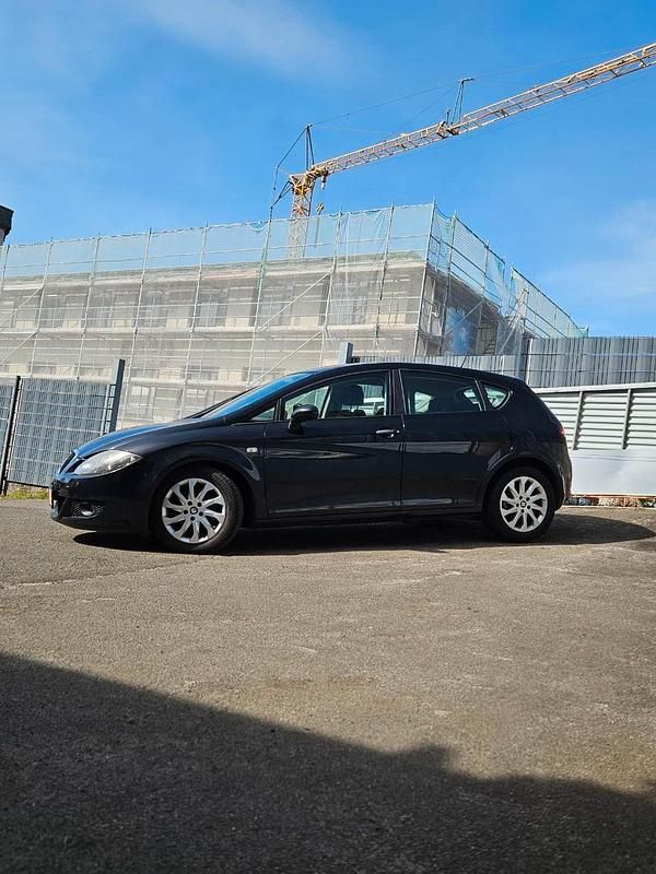 Usata Seat Leon 85 CV (62 kW) 2007 Nero Utilitaria