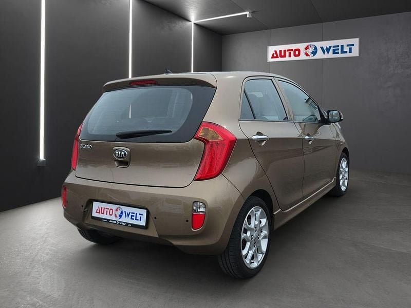 Gebraucht Kia Picanto Attract 69 PS (50 kW) 2014 Braun Kleinwagen