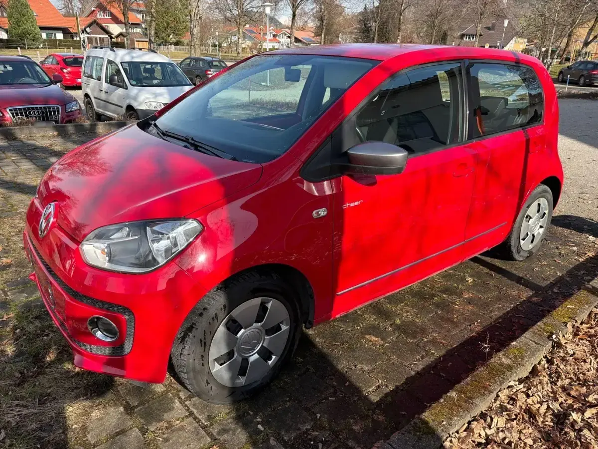 Usado VW up! 75 HP (55 kW) 2014 Vermelho Citadino