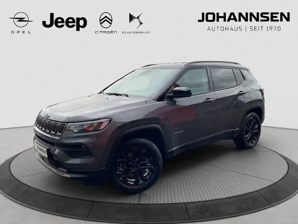 Second-hand Jeep Compass 241 CP (177 kW) 2023 Negru SUV