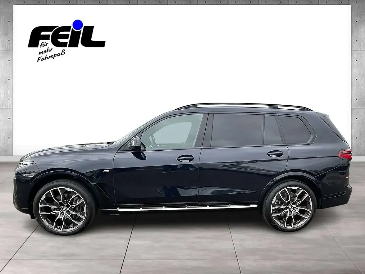 Gebraucht BMW X7 M Sport 381 PS (280 kW) 2025 Carbonschwarz SUV
