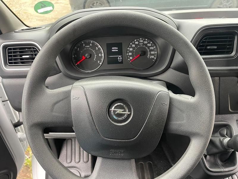 Gebraucht Opel Movano 150 PS (110 kW) 2021 Weiß Van