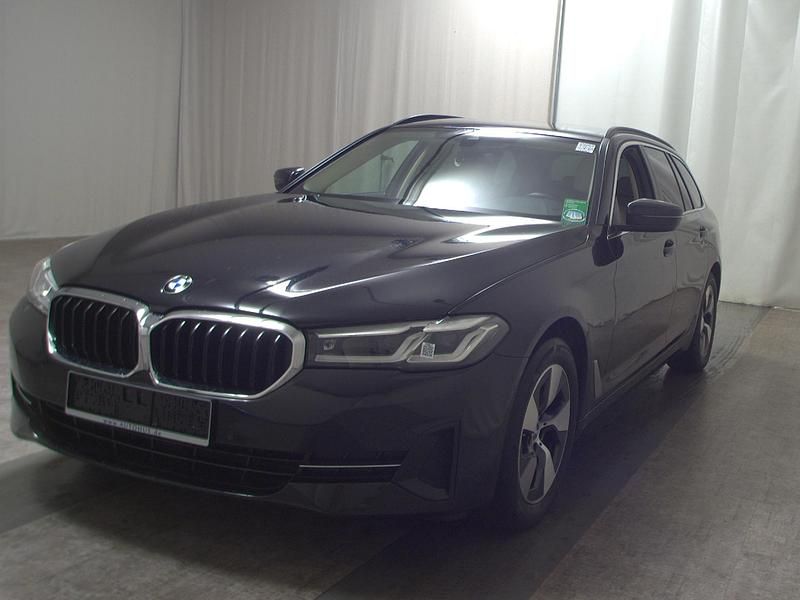Gebraucht BMW 520 Sport Line 190 PS (139 kW) 2021 Schwarz Kombi
