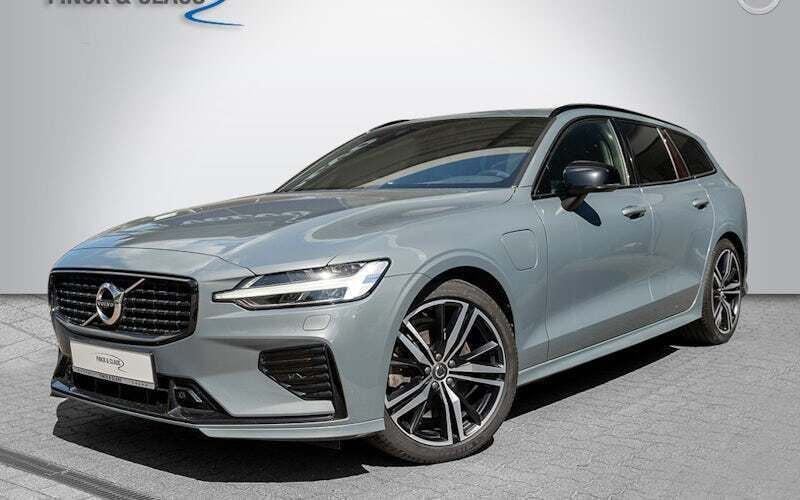 Grau Gebraucht 2022 Volvo V60 Plus Kombi | 19.990 € (Guter Preis) - Bild 1/4