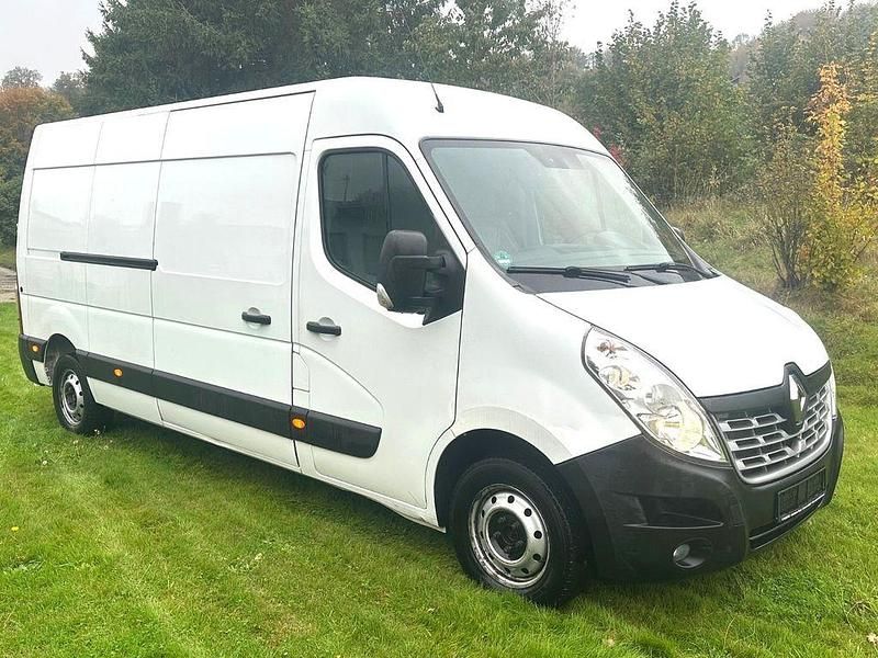 Weiß Gebraucht 2018 Renault Master Limousine | 13.900 € (Fairer Preis) - Bild 1/4