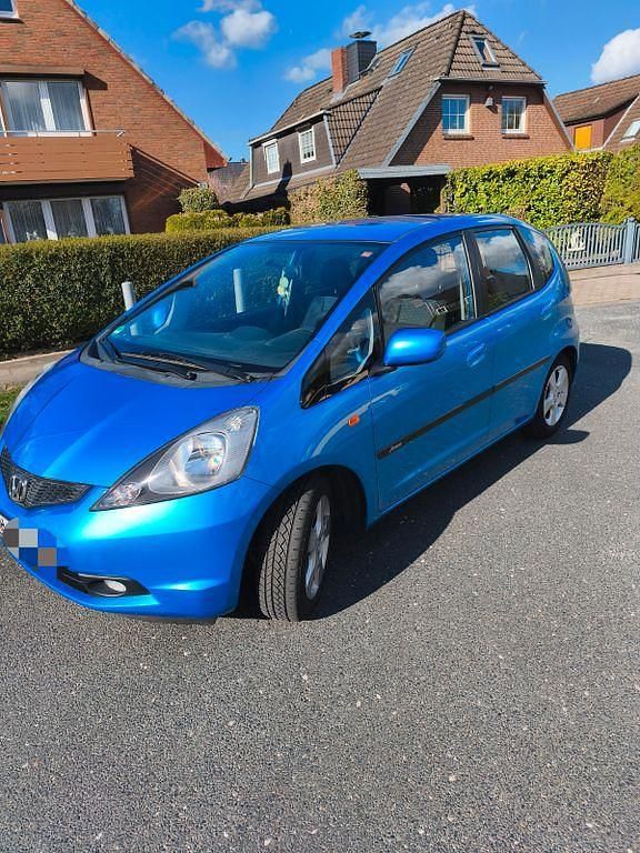 Gebraucht Honda Jazz 90 PS (66 kW) 2010 Blau Kleinwagen