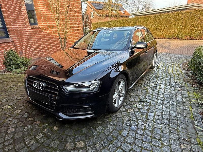 Gebraucht Audi A4 S-Line 150 PS (110 kW) 2015 Schwarz Kombi