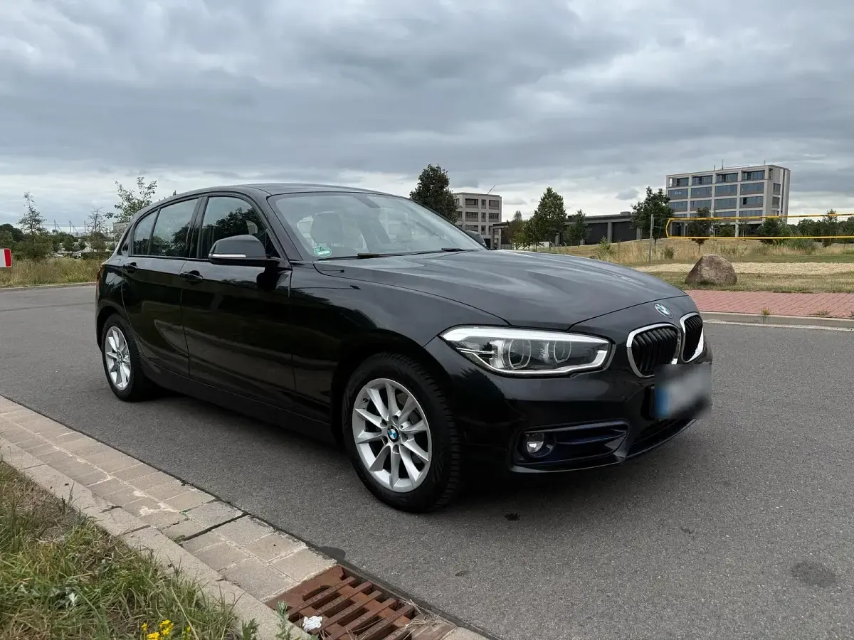 Gebraucht BMW 116 Sport Line 116 PS (85 kW) 2019 Schwarz Kleinwagen