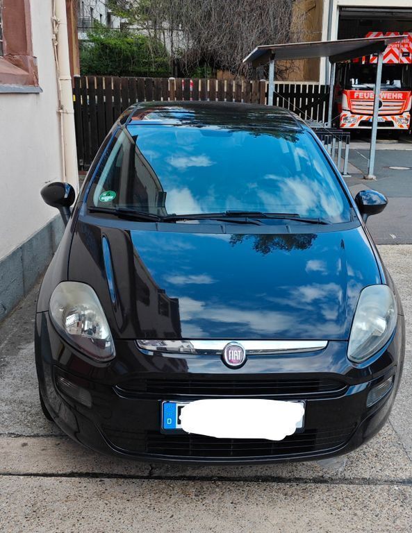 Schwarz Gebraucht 2011 Fiat Punto Pop Kleinwagen | 1.800 € (Fairer Preis) - Bild 1/4