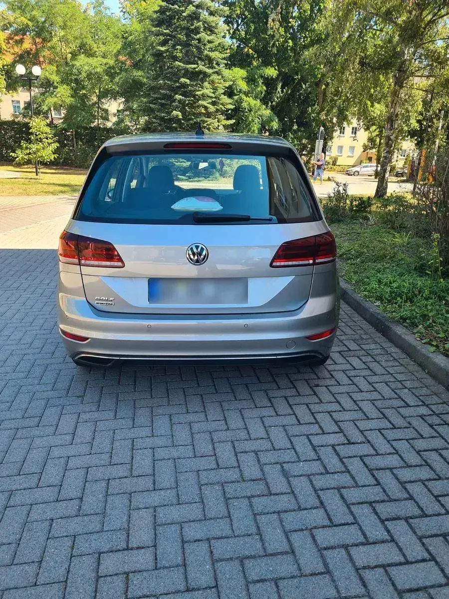 Gebraucht VW Golf Sportsvan 150 PS (110 kW) 2019 Silber Van / Kleinbus