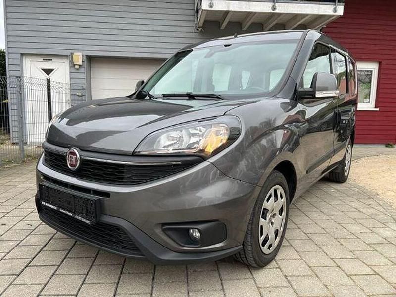 Gebraucht Fiat Doblò 120 PS (88 kW) 2022 Grau Van / Kleinbus