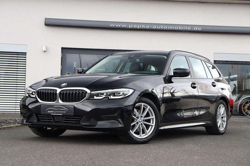 Gebraucht BMW 320 Advantage 190 PS (139 kW) 2021 Schwarz Kombi