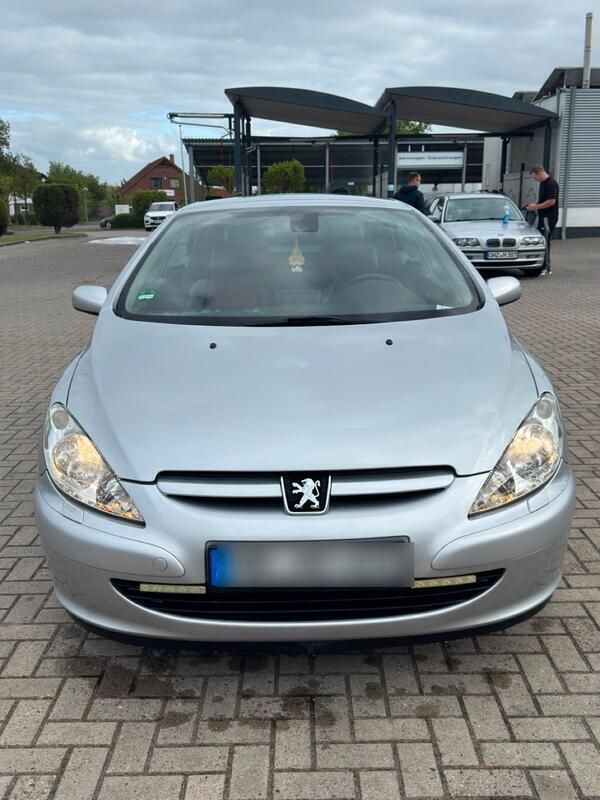 Silber Gebraucht 2003 Peugeot 307 CC Cabrio | 1.700 € (Fairer Preis) - Bild 1/4