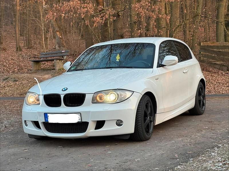 Gebraucht BMW 118 Coupé Advantage 143 PS (105 kW) 2011 Weiß Coupé