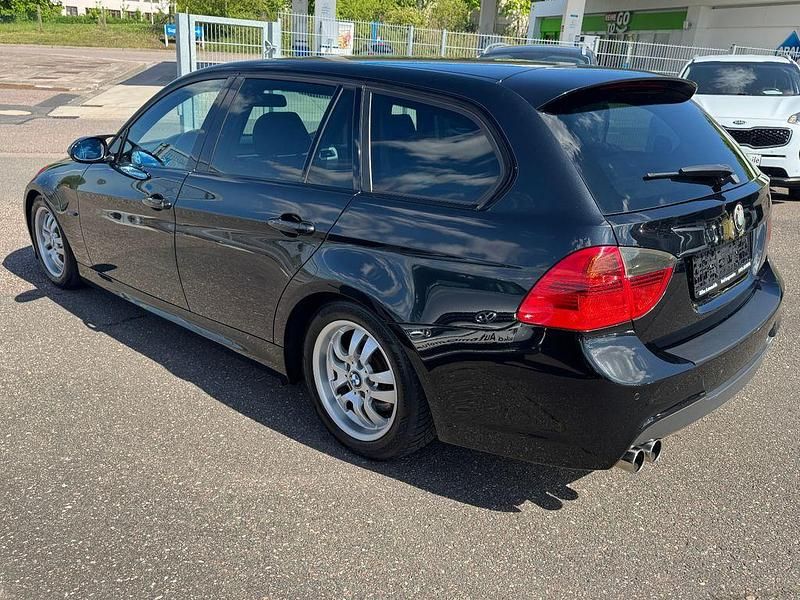 Gebraucht BMW 318 Sport Line 143 PS (105 kW) 2008 Schwarz Kombi