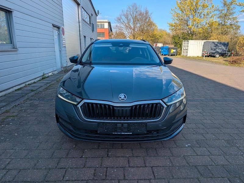 Gebraucht Skoda Octavia 116 PS (85 kW) 2021 Grau Kombi